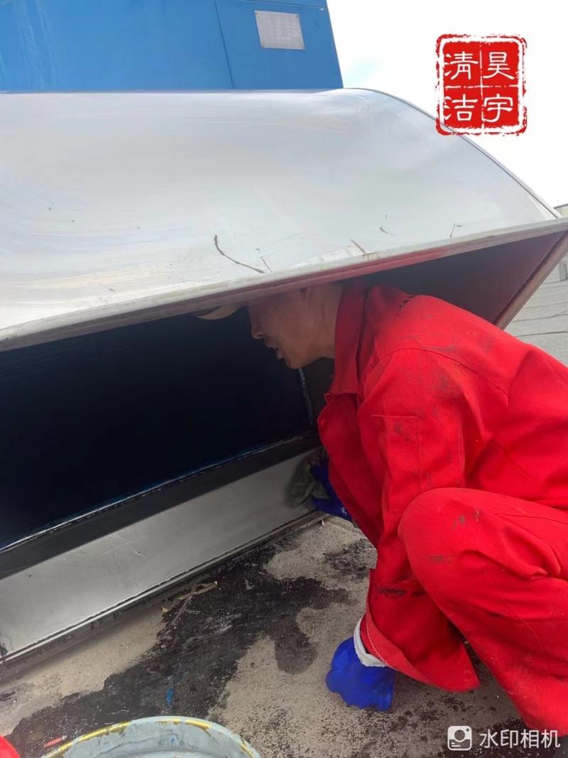 电,暖设施安装维修,水暖管道改造,管道疏通,化粪池清理,作业场所配电